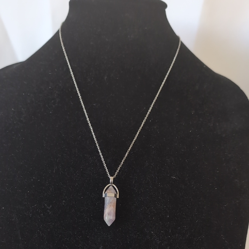 Lavendar Flower Agate Pendant Necklace